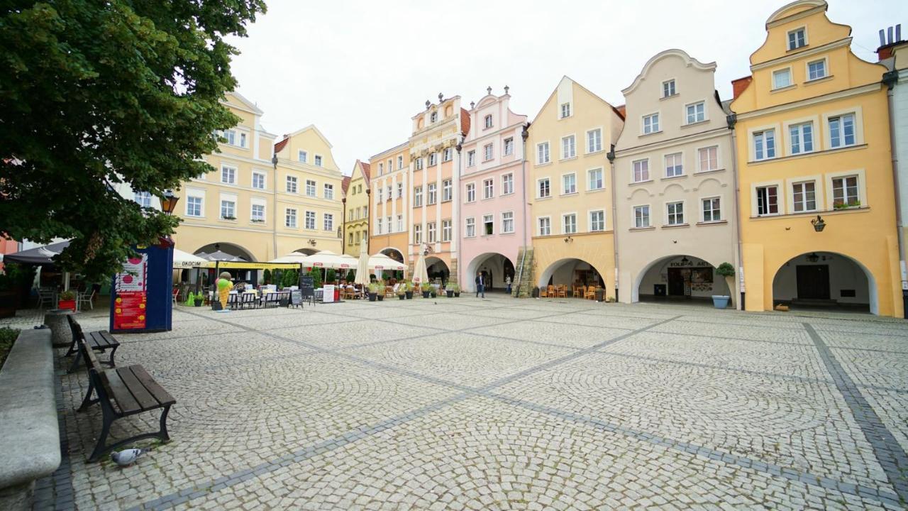 Apartamenty Everysky - Plac Ratuszowy 51 イェレニャ・グーラ エクステリア 写真