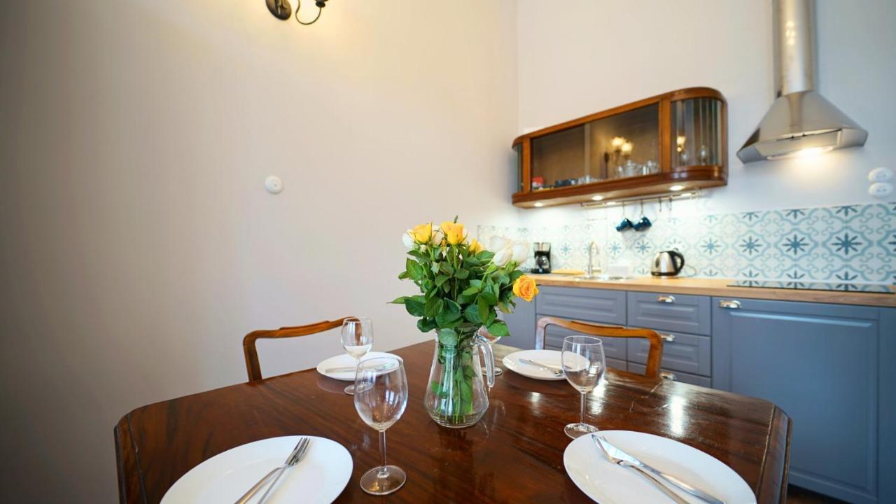 Apartamenty Everysky - Plac Ratuszowy 51 イェレニャ・グーラ エクステリア 写真