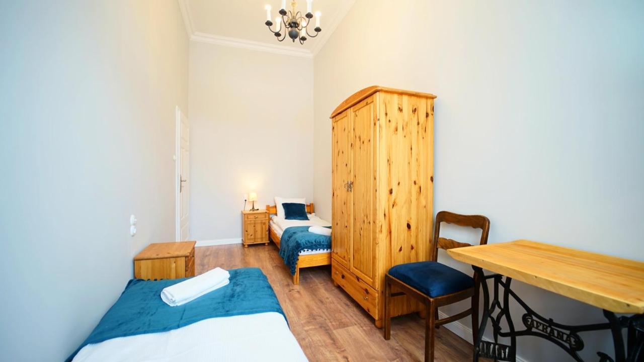 Apartamenty Everysky - Plac Ratuszowy 51 イェレニャ・グーラ エクステリア 写真