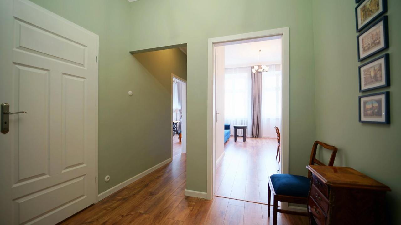 Apartamenty Everysky - Plac Ratuszowy 51 イェレニャ・グーラ エクステリア 写真